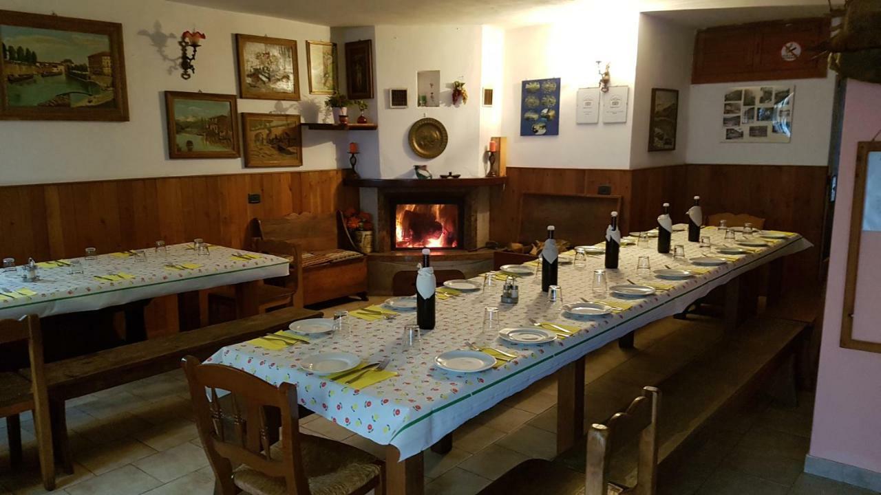 Agriturismo Volpe Golosa Morbegno Buitenkant foto
